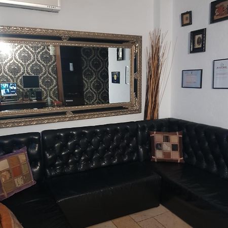 Mpoint Motel Bucarest Extérieur photo