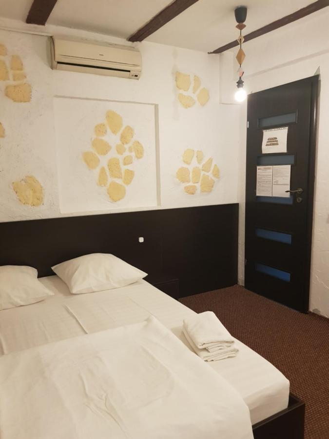 Mpoint Motel Bucarest Extérieur photo