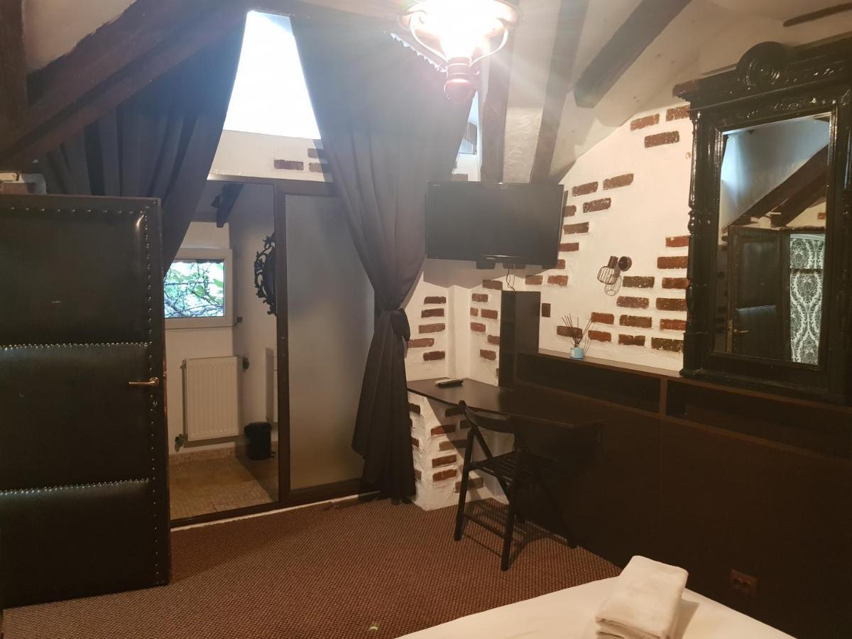 Mpoint Motel Bucarest Extérieur photo