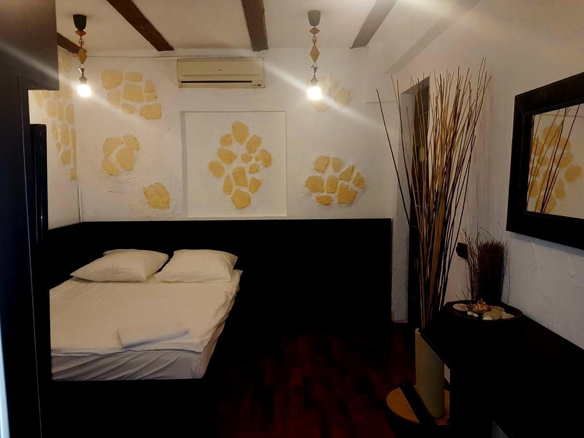 Mpoint Motel Bucarest Extérieur photo