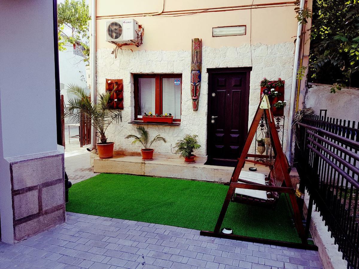 Mpoint Motel Bucarest Extérieur photo